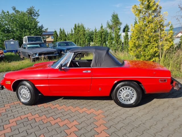 1975 Alfa Romeo Spider 2.0 — zdjęcie 13