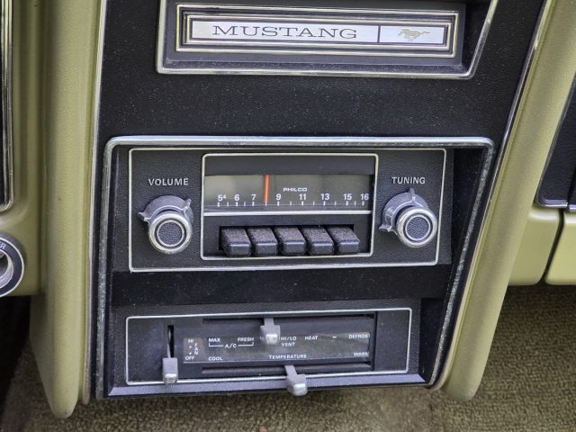 1973 Ford Mustang Cabrio -V8 — zdjęcie 31
