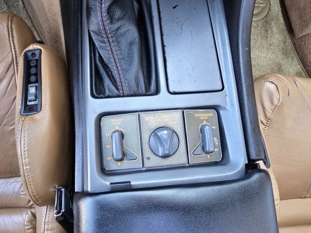 1990 Corvette C4 z pakietem Z51 -6 biegowa skrzynia ! — zdjęcie 45
