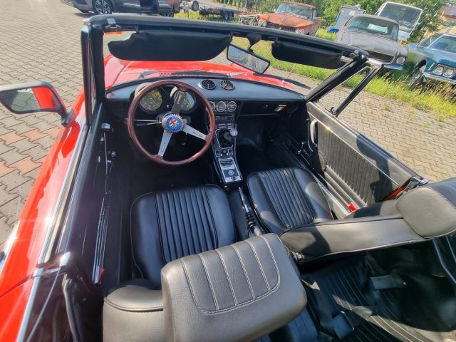 1975 Alfa Romeo Spider 2.0 — zdjęcie 18
