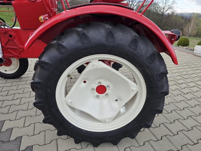 1957 Traktor Porsche P111 — zdjęcie 24
