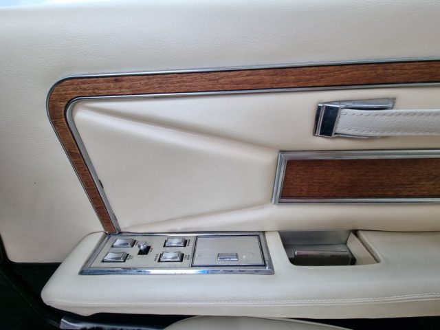 1971 Lincoln Continental Mark III — zdjęcie 46