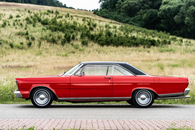 Ford Galaxie 500 Hardtop 1967 — zdjęcie 4