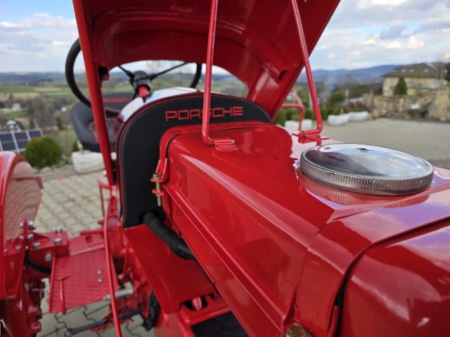 1957 Traktor Porsche P111 — zdjęcie 25